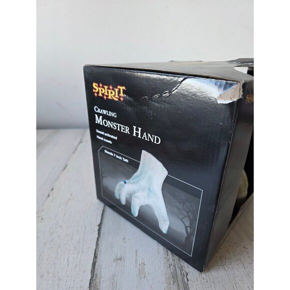 Crawling monster hand Halloween animated prop sound haunted house severed hand - Picture 3 of 7